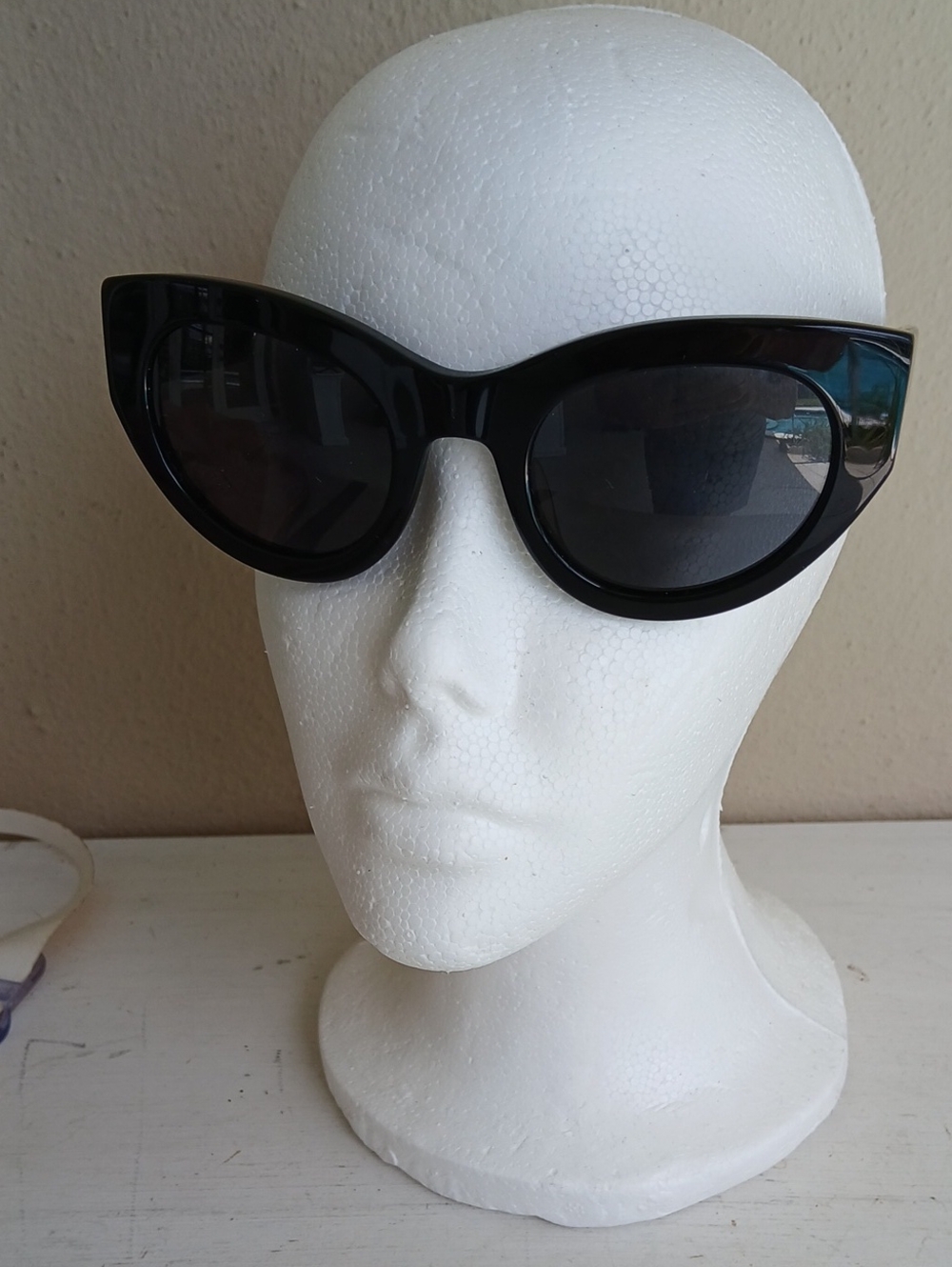 Eleventh Hour X Lauren Sorrentino “Out of office” Black Sunglasses